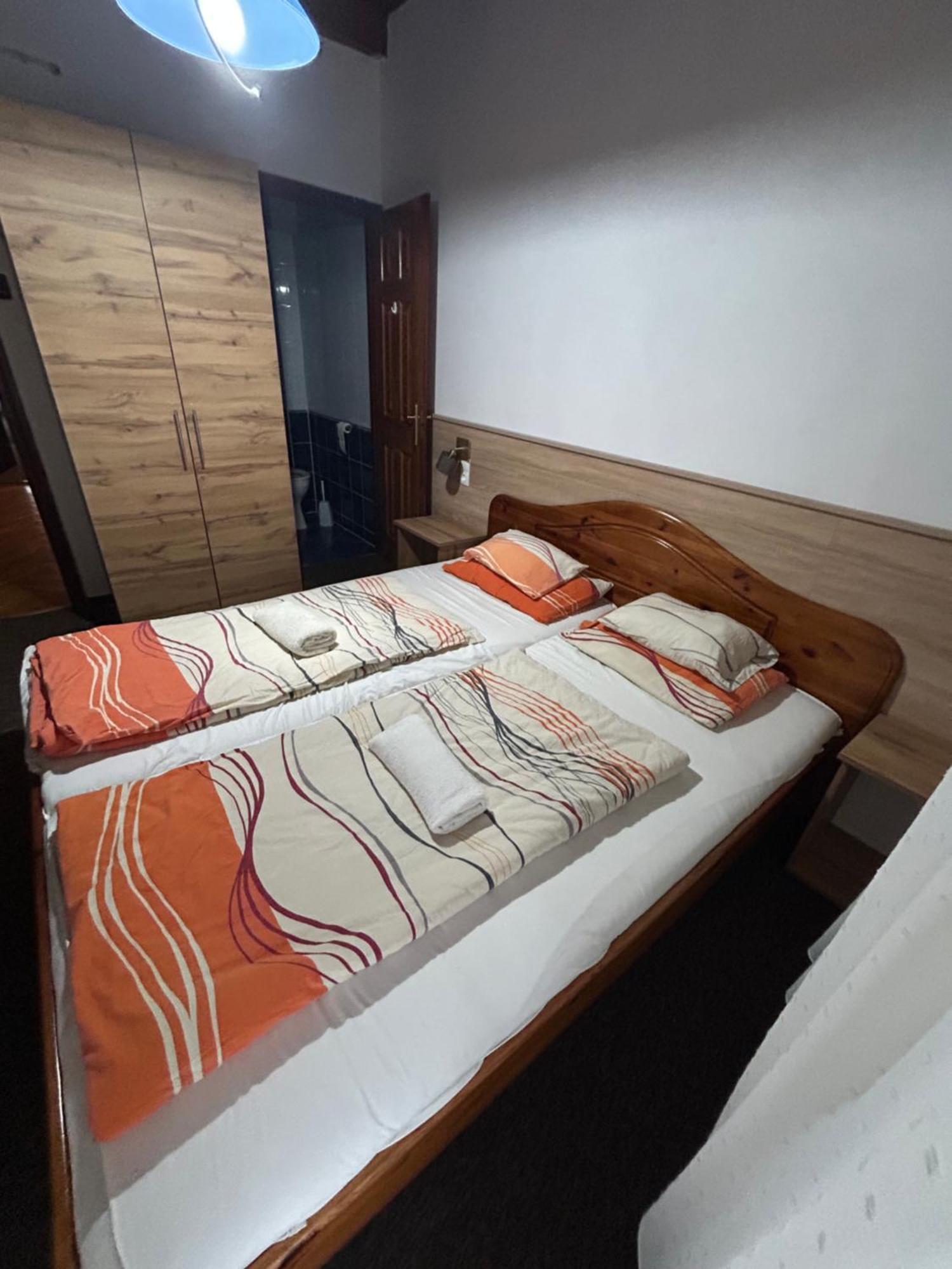 Rozsakert Panzio Hotell Nyíregyháza Exteriör bild